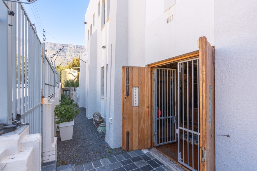 Commercial Property for Sale in Vredehoek Western Cape